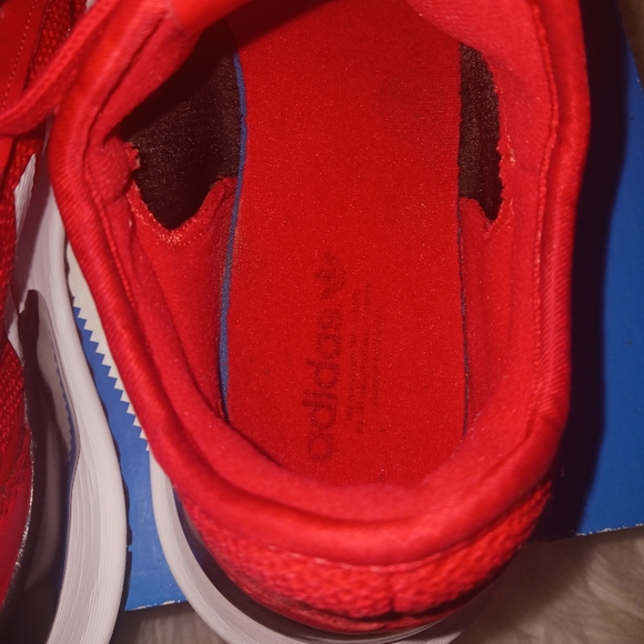 ❤️Adidas❤️ Kids Red & white sneakers - Picture 11 of 13